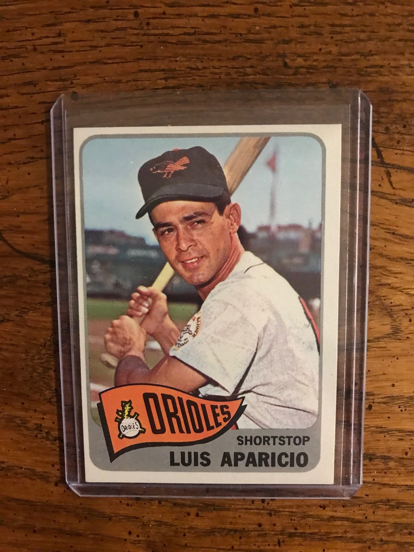 Luis Aparicio 1965 Topps Baseball Card (098)