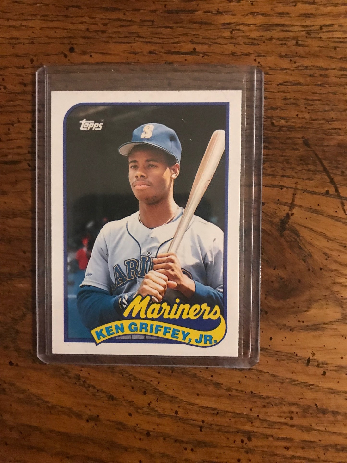 Ken Griffey Jr. 1989 Topps Update Baseball Card (070)