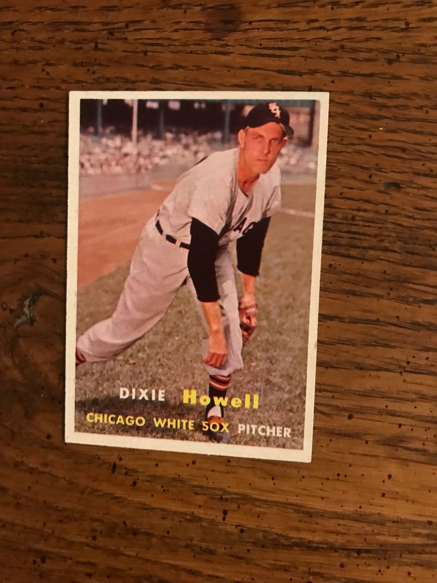 Dixie Howell 1957 Topps Baseball Card (002)